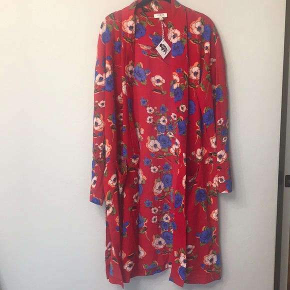 Umgee Tops - Umgee red floral kimono with pockets Med. NWT